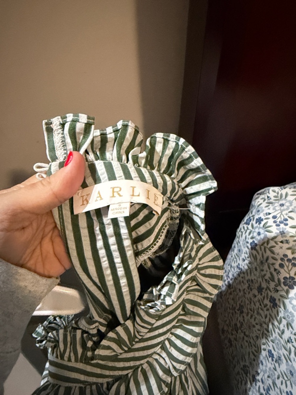 Karlie Green Striped Ruffle Blouse Small - Picture 2 of 2